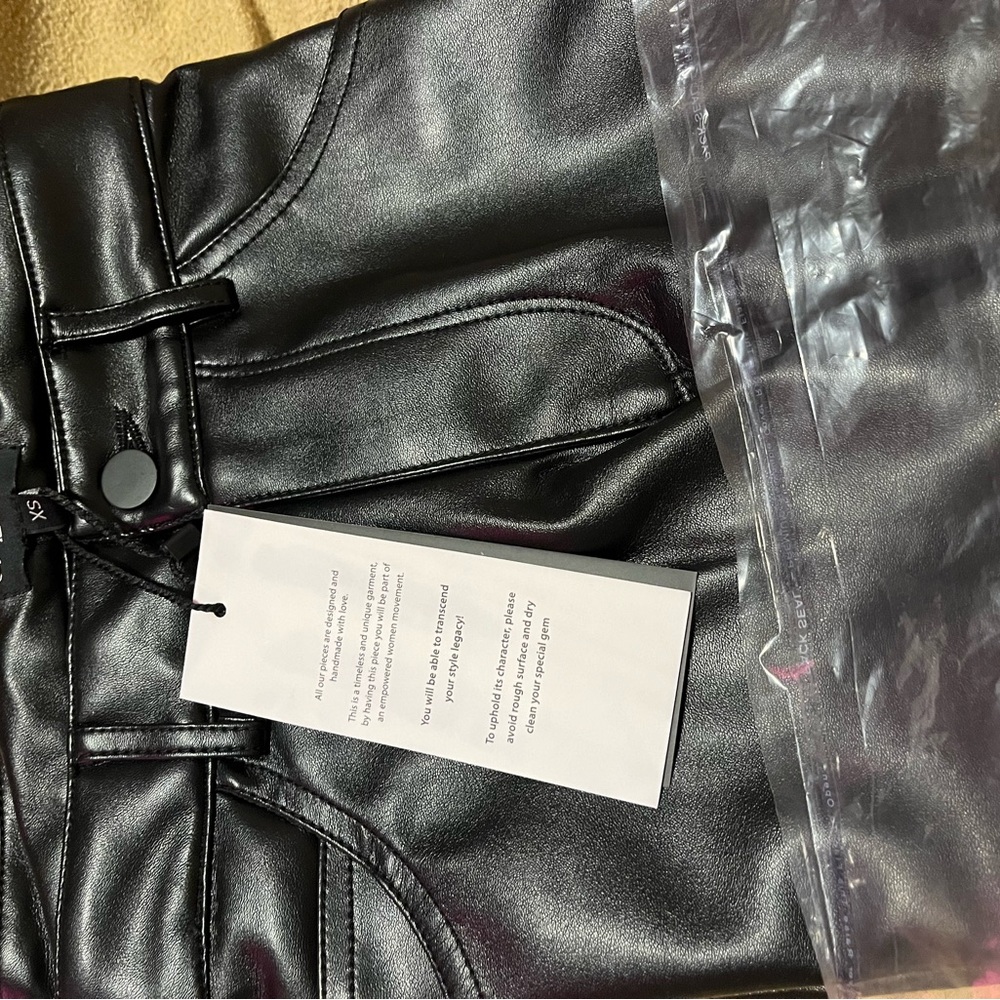 NWT Seta Men’s Black Leather Pants Size XS